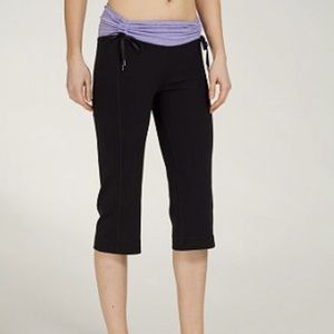 Black It's A Cinch Lululemon Crop Pants